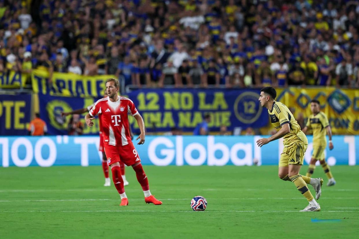 亚博体育-切尔西训练开放日；冲刺阶段更衣室发声引欢呼；德国杯在即；阵容厚度经受考验的简单介绍