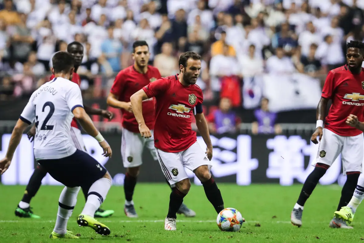 YABO-费耶诺德迎NBA季后赛关键赛，集结日状态回暖，信心回归，阵容厚度经受考验的简单介绍