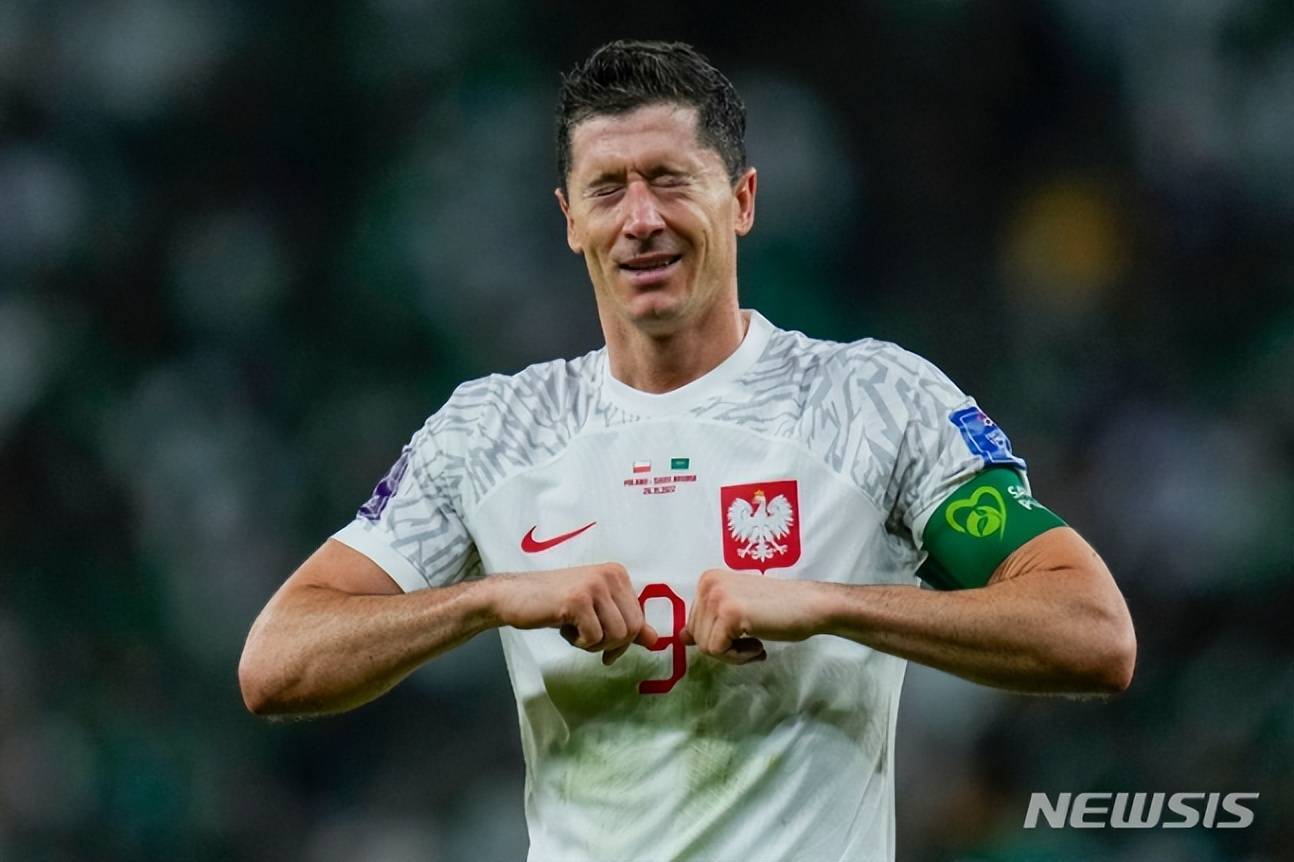 亚博-关于莱万多夫斯基在IG比赛中挺进下一轮，势不可挡引发热议！的信息